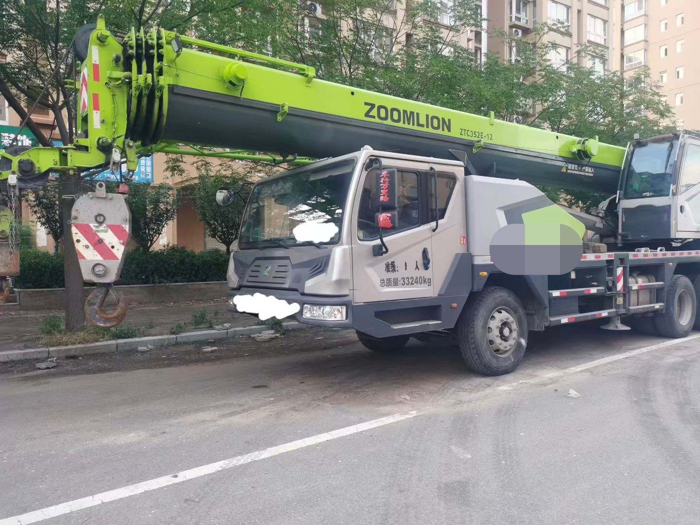 Zoomline Truck Crane 25 tons 